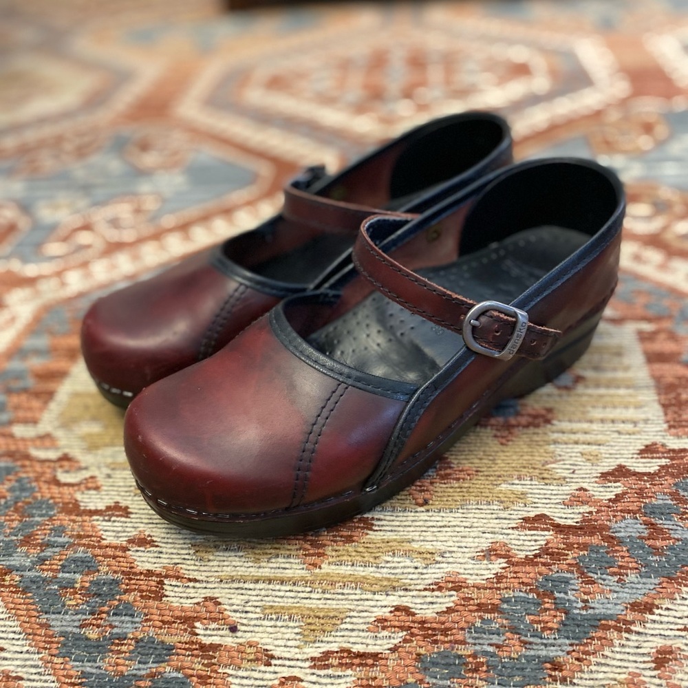 Dansko Marcelle burgundy mary jane clog - Size 39 (US 8-8.5)